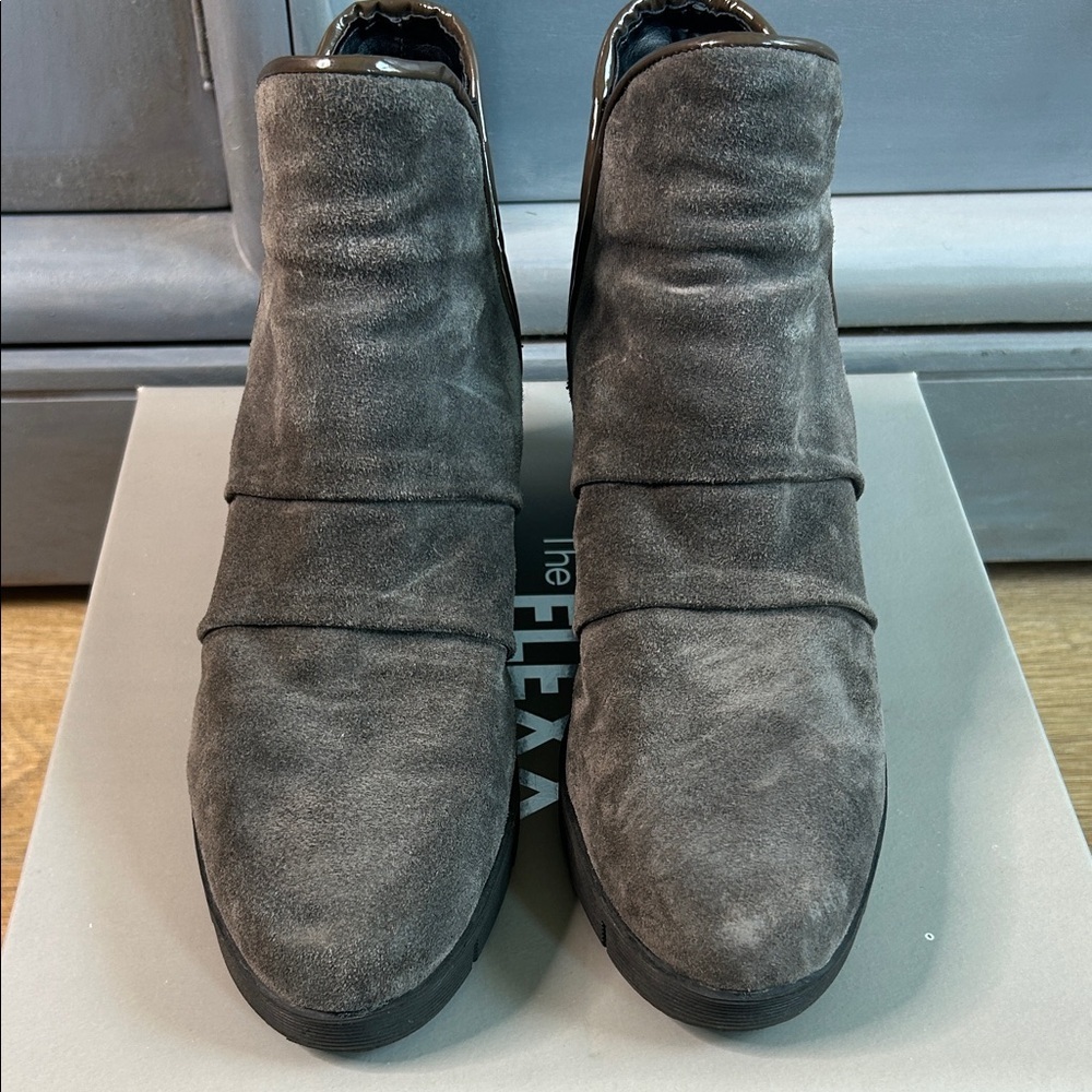 THE FLEXX Gray Suede Wedge Ankle Boots - Picture 2 of 6